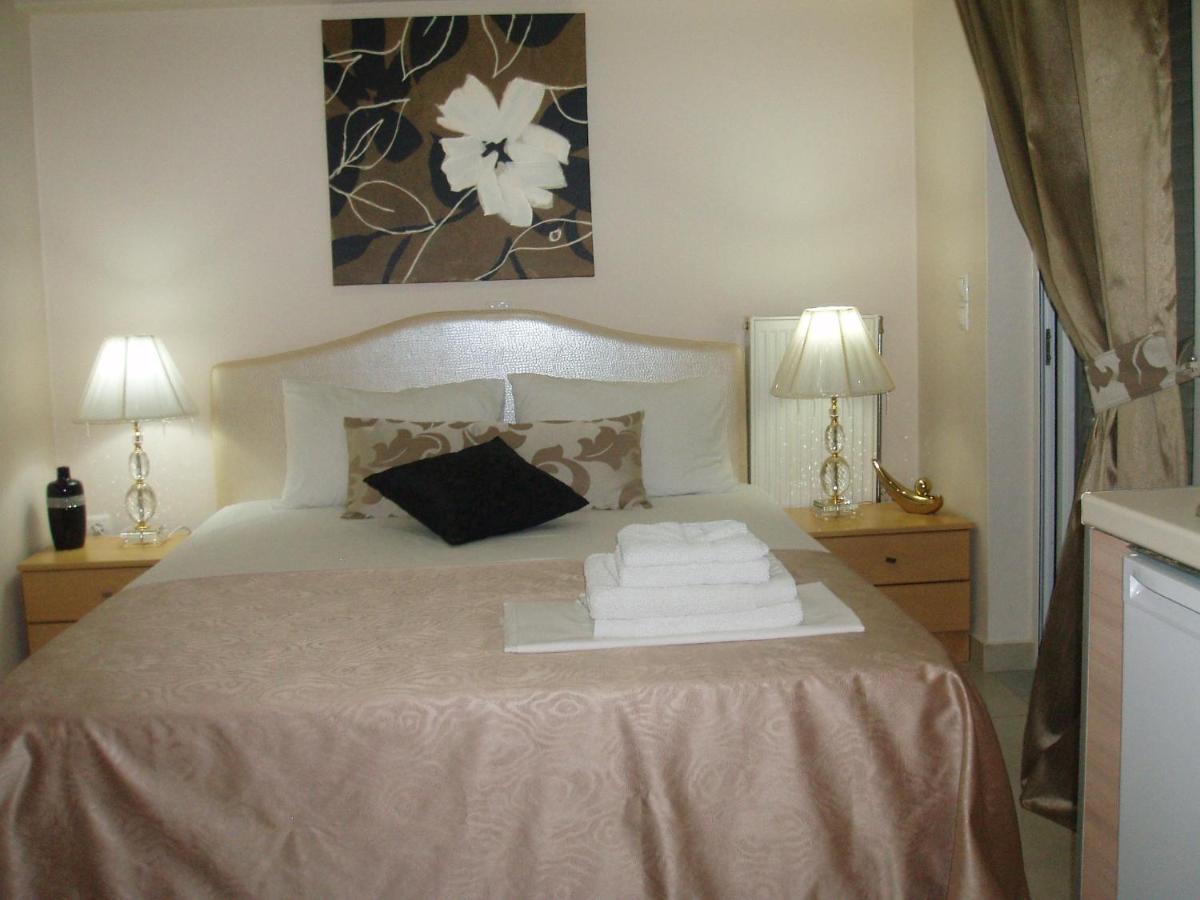Palataki Residence Miloi  Room photo
